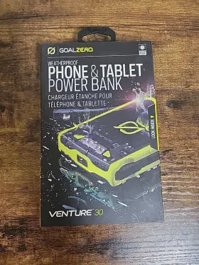 21005 GOAL ZERO Venture Recharger