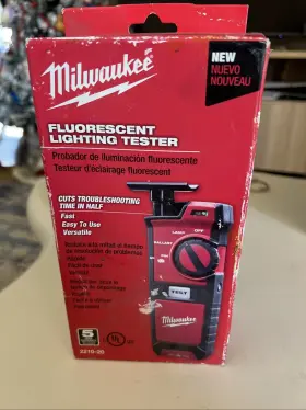 WX-63R7-0 MILWAUKEE Fluorescent Lighting Tester