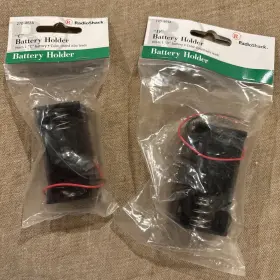 270-402A RADIOSHACK Battery Holder Nos