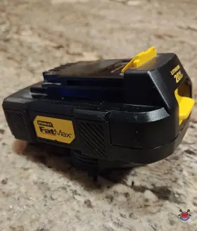 FMC680L STANLEY Battery Fat Lithium