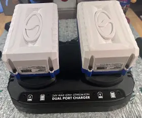 0302810000028 SUN JOE Volt Lithium Batteries Dual Charger Box